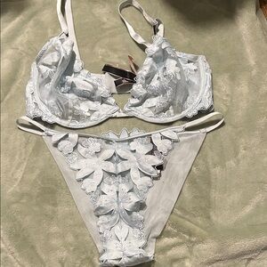 Victoria's Secret Light Blue Floral Lace Bra Set